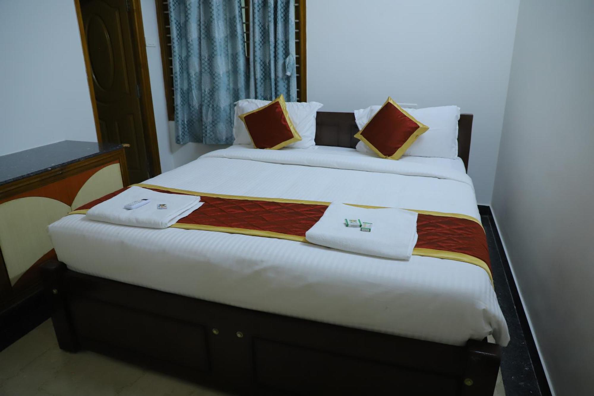 Nanda Mohan Homestay- Luxuries Ac Apartment Close To Alipiri Foothills-Kapila Teertham And Iskcon Temple Тирупати Экстерьер фото