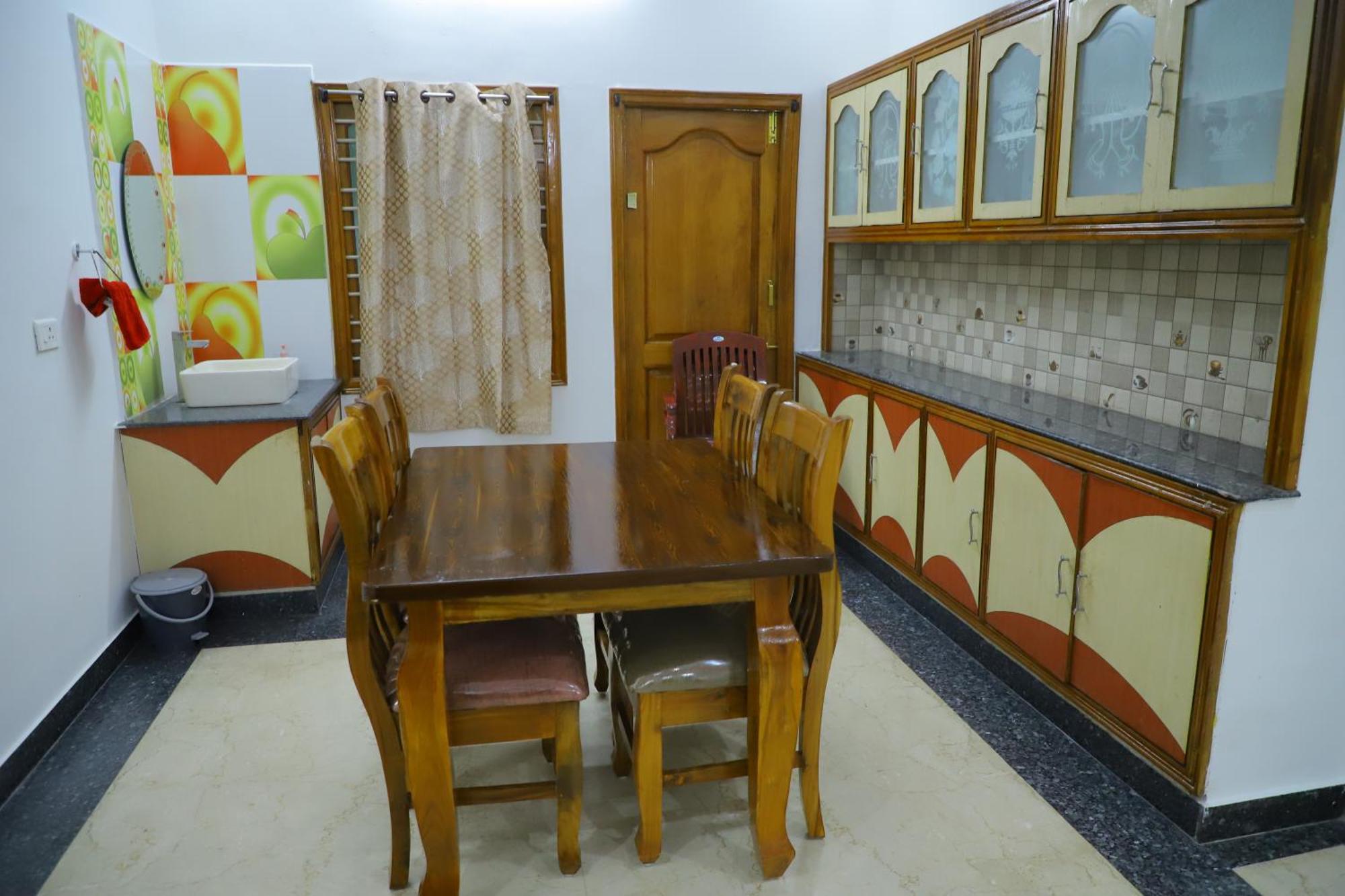 Nanda Mohan Homestay- Luxuries Ac Apartment Close To Alipiri Foothills-Kapila Teertham And Iskcon Temple Тирупати Экстерьер фото