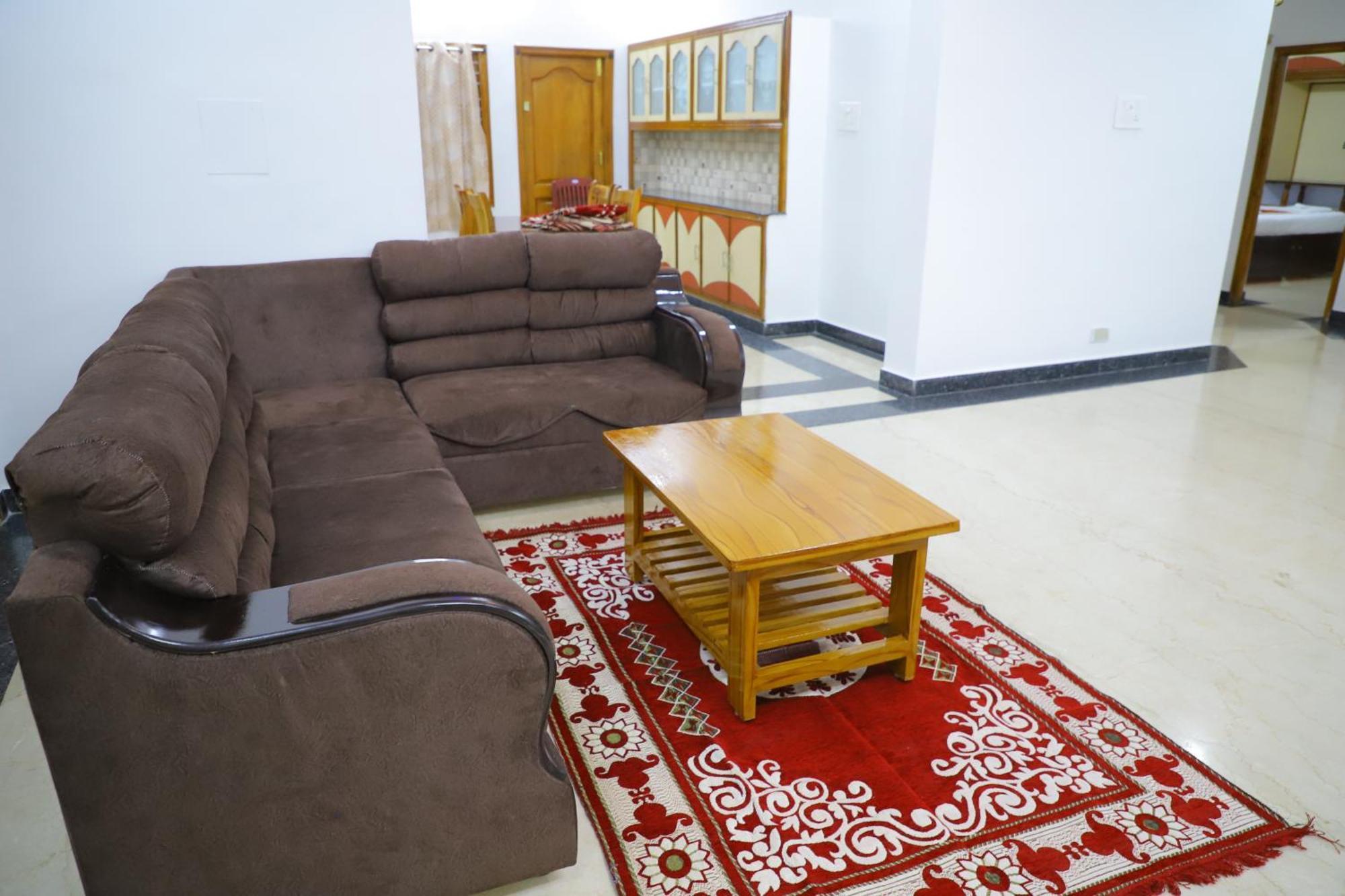 Nanda Mohan Homestay- Luxuries Ac Apartment Close To Alipiri Foothills-Kapila Teertham And Iskcon Temple Тирупати Экстерьер фото
